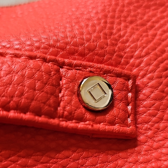 Red Textured Women's Clutch - Picture 3 of 14